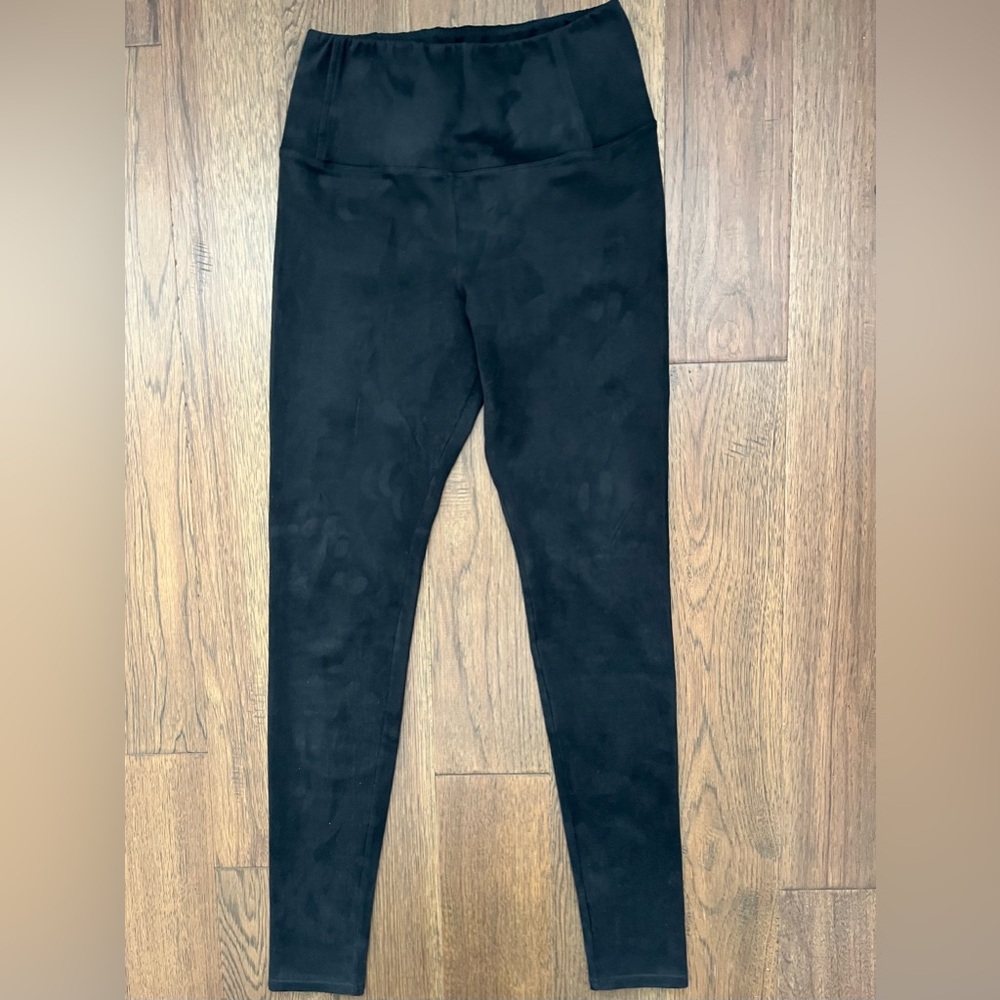 WILFRED FREE ARITZIA Black Faux Suede High Waist Leggings Size M - Picture 2 of 6